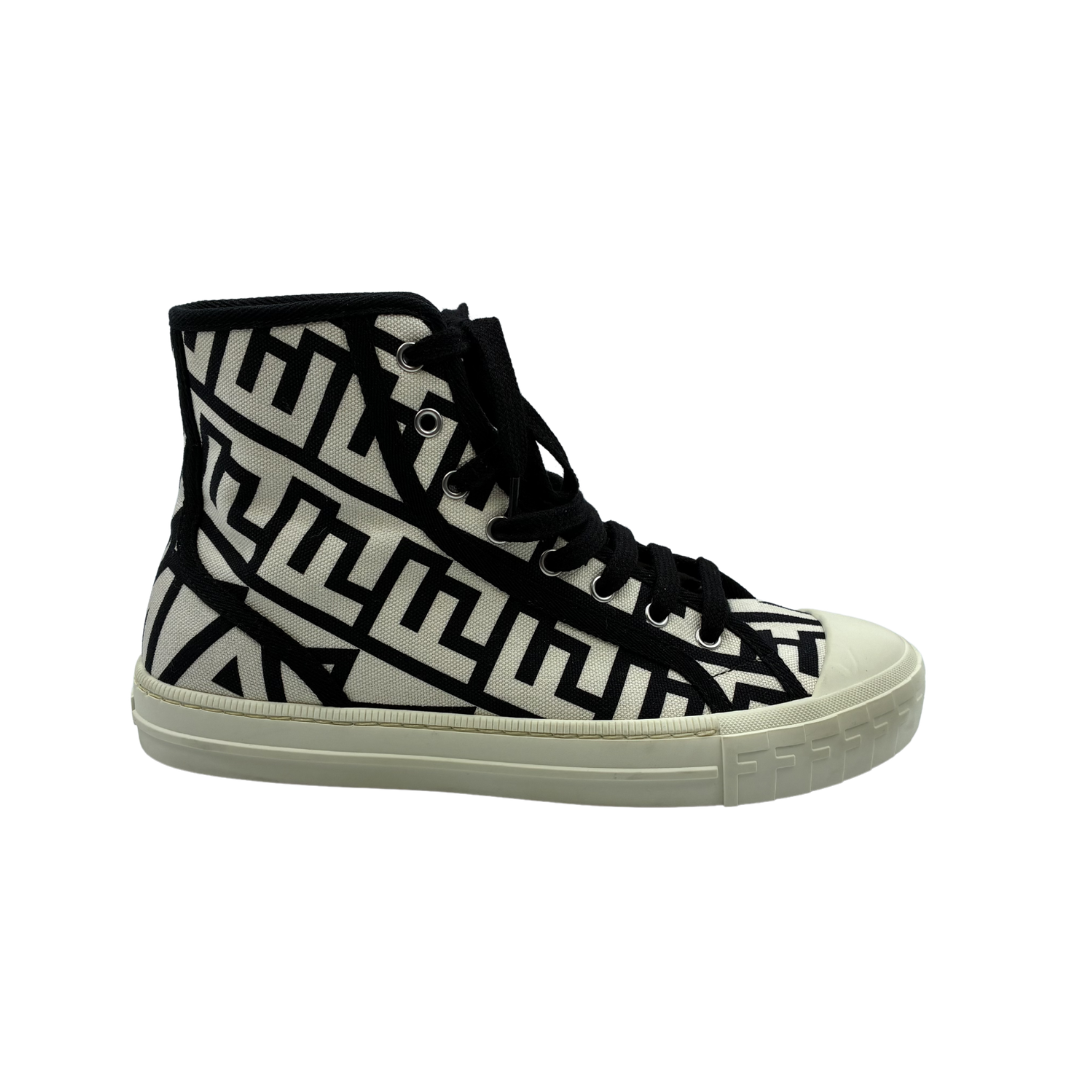 Sneakers Fendi - Shopsell