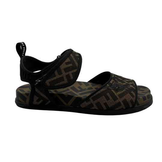 Sandalias Fendi