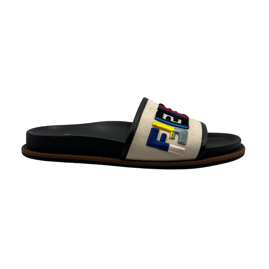 Sandalias Fendi